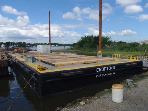 Barge 120 x 45 x 8 Spud