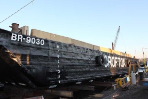 Barge 90 x 30 x 6